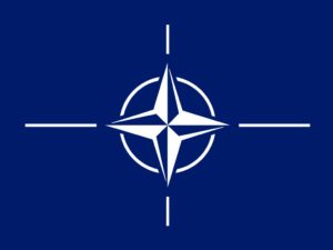 
Natoannäherung: Der Bundesrat vereinfacht den rechtlichen Rahmen für die Entsendung von Armeeangehörigen in ausländische militärische Stäbe und Kommandostellen. Das Protokoll von Paris soll administrative Schritte erleichtern und den rechtlichen Rahmen klären.